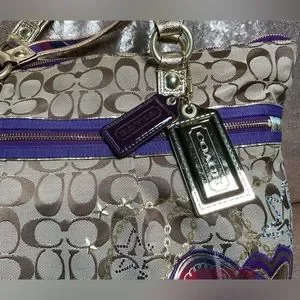 COACH Poppy シルバー グレー Coach Poppy Grey & Silver Metallic Signature Hippie Jacquard